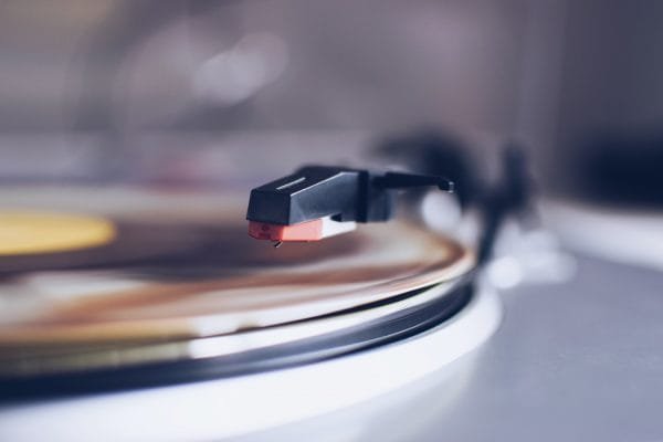 Käsky elokuva musiikki